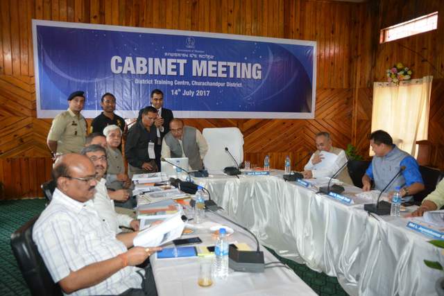 GOVERNMENT SCRIPTS HISTORY, HOLDS FIRST CABINET MEETING OUTSIDE STATE CAPITAL