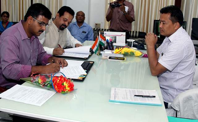 MANIPUR STATE RURAL LIVELIHOODS MISSION SIGNS MoU WITH M/S APOLLO MEDSKILLS